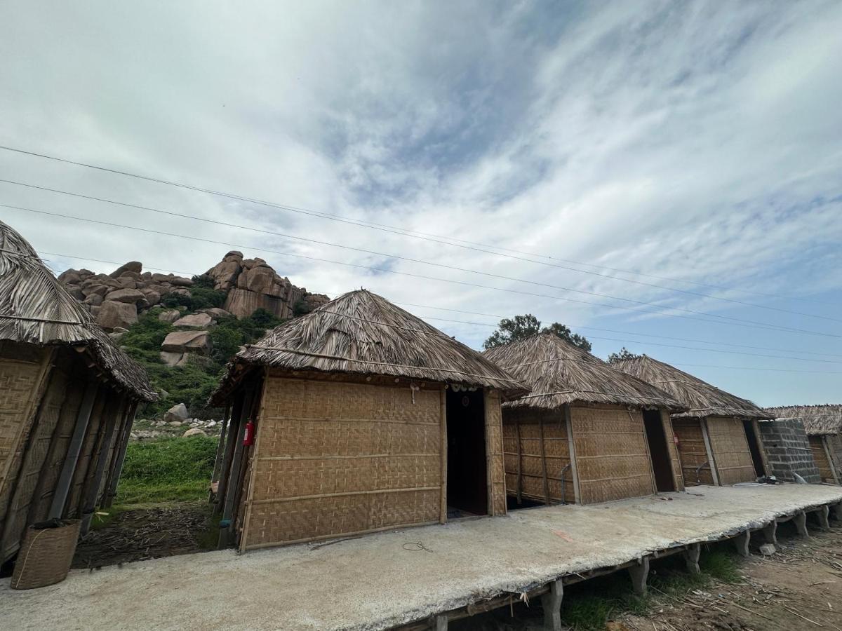 The Gravity Cafe -A Unit Of Staychillhampi Exteriér fotografie