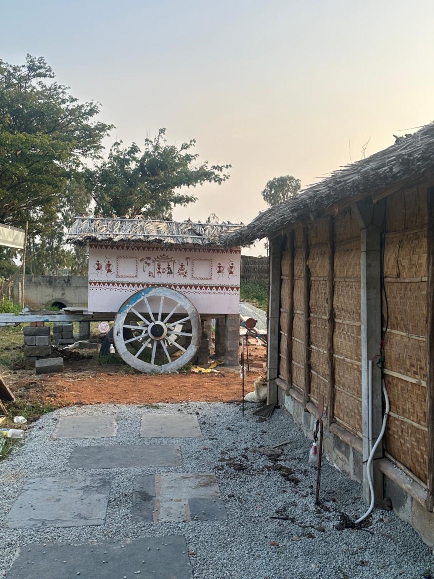 The Gravity Cafe -A Unit Of Staychillhampi Exteriér fotografie